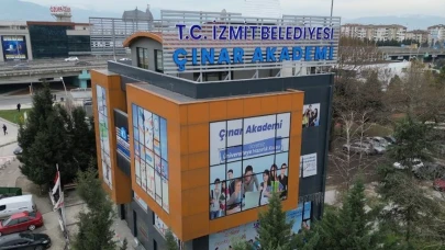 İzmit Belediyesi YKS tercih danışmanlığı başlattı