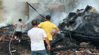 Körfez’de saman deposu yangını kül etti