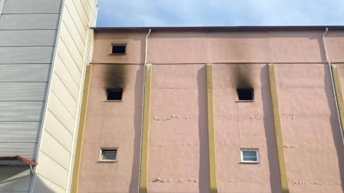 Kocaeli’de tekstil deposu kül oldu
