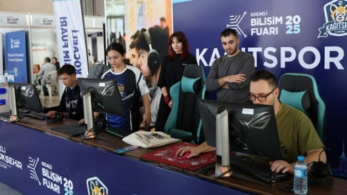 Kocaeli Bilişim Fuarı yoğun ilgi gördü