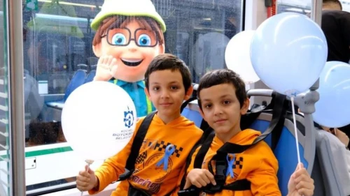Kocaeli tramvayda çocuklar için etkinlik düzenledi