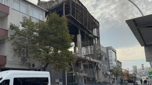 Dilovasındaki parfüm fabrikasında yıkım başladı