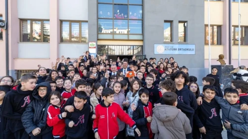 Başkan Büyükakın öğrenci vaadini yerine getirdi