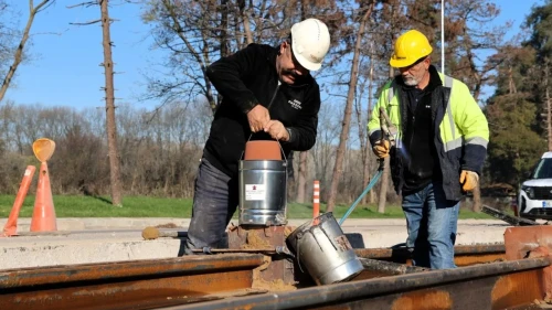 Kartepe tramvay hattında raylar kaynaklanıyor