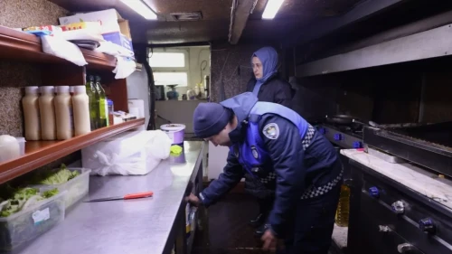 Kocaeli zabıta ekipleri yılbaşı denetimlerini sıklaştırdı