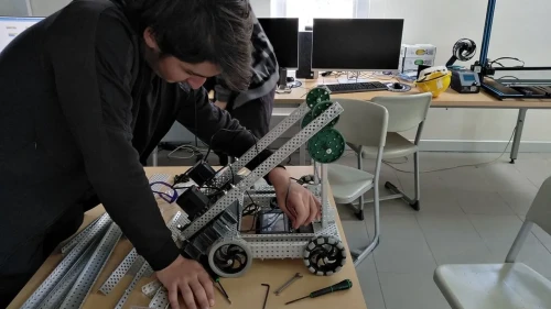 Darıca'da VEX robot yarışması teknoloji rüzgarı estiriyor