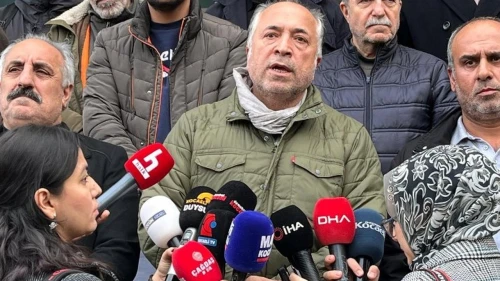 Dilovası'nda yangında hayatını kaybedenlerin yakınları SGK önünde açıklama yaptı