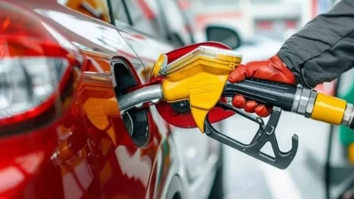 Akaryakıt fiyatlarına yeni yıl zammı gelecek