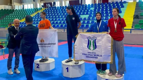 SUBÜ öğrencilerinden taekwondoda madalya şov: Türkiye Şampiyonası'ndan 3 bronzla döndüler