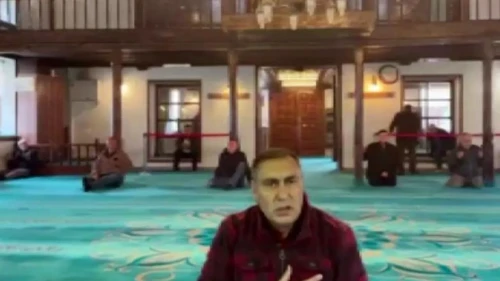 Depreme camide yakalandılar: Sarsıntının bitmesini tekbir ve salavatlar getirerek beklediler