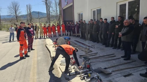 Mudurnu alevlere karşı teyakkuzda: Ormancılardan nefes kesen tatbikat