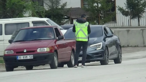 Mudurnu'da trafik denetimi: Ehliyetsiz sürücülere 39 bin liralık ceza