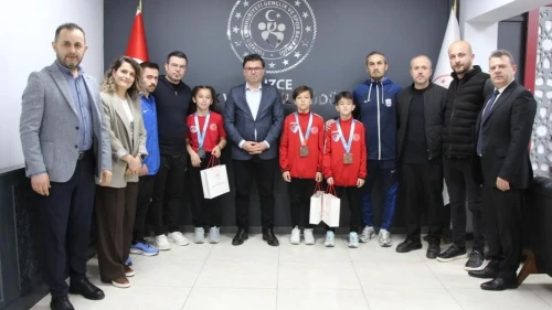 Düzce'li genç karateciler Türkiye Şampiyonası'nda göz doldurdu