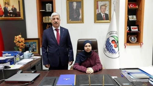 Başkan Ömeroğlu koltuğunu devretti: Rubeyda başkan oldu