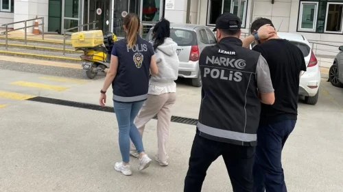 İzmir'de uyuşturucu operasyonu: 18 kök kenevir ve 8 kilo esrar ele geçirildi