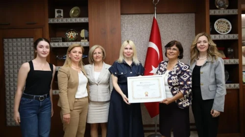 Akdeniz Üniversitesi Hemşirelik Fakültesi, 5 yıl süreyle yeniden akredite edildi! Eğitimde kaliteye verilen önem artıyor