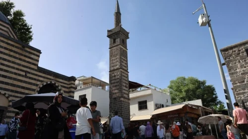 Dört Ayaklı Minare'de ziyaretçilerin dilek turu başladı
