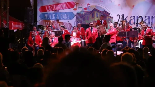 Kapanca Sokak Festivali'nde Edirne Belediye Bandosu'ndan büyüleyici konser