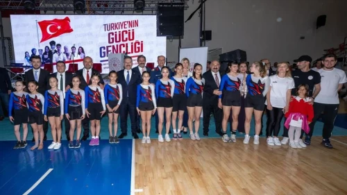 Eskişehir'de 19 Mayıs coşkusu: Öğrencilerden etkileyici gösteriler