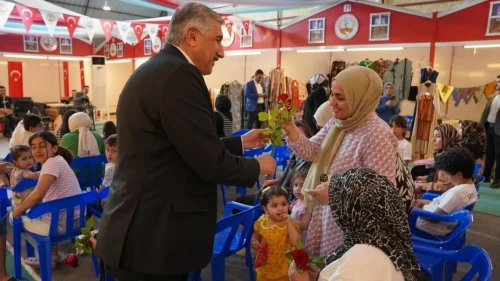 Kahta Belediyesi Anneler Günü'nde canlı müzikle dolu bir kutlama yaptı