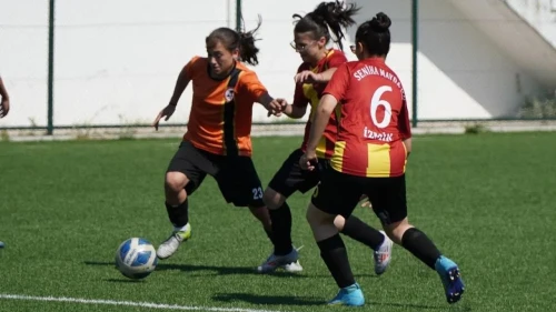 Manisa'da Okul Sporları Futbol Yıldızlar Yarı Finalleri başlıyor, hangi takımlar finallere yükselebilecek?