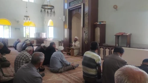 Konya Beyşehir'de çiftçiler kuraklık endişesiyle yağmur duasında buluştu