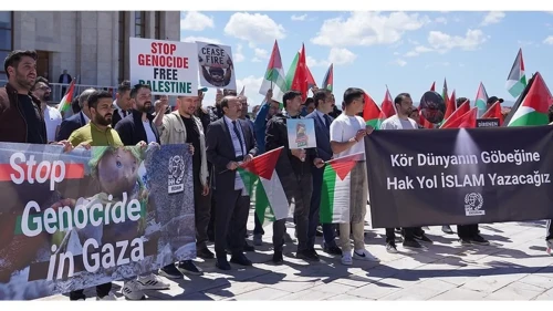 Erzurum Teknik Üniversitesi'nde Gazze ve Doğu Türkistan için destek yürüyüşü düzenlendi