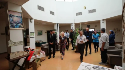 Akdeniz Üniversitesi'nde tarım ve sanat terapisi: Hastalar topluma kazandırılıyor