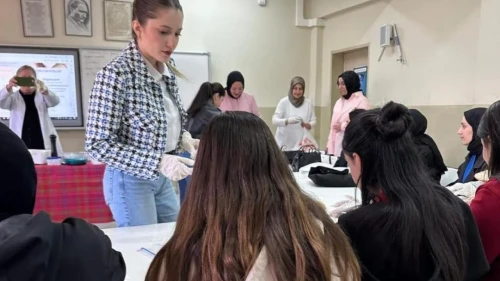 Erzincan'da öğrencilere sağlıklı beslenme eğitimi: Sandviç nasıl hazırlanır?