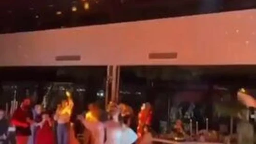 Düğünde dehşet: Dev disko topu gelin ve davetlilere çakıldı