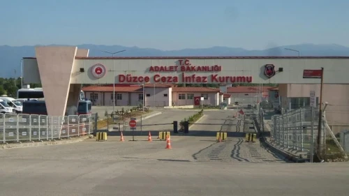 Düzce'de suç oranlarının düşürülmesi için kapsamlı denetimler: 80 şüpheli gözaltında