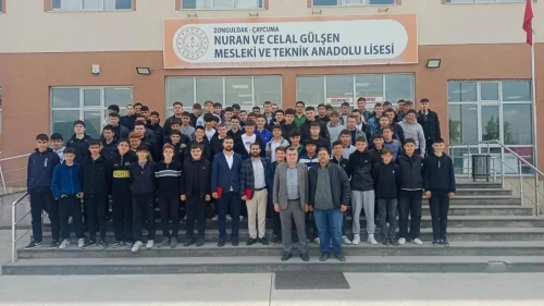 Çaycuma'da 'Kariyer Günleri' etkinliği: Öğrencilere ilham veren tekniker ve mühendisler burada