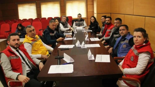 Devlet Hastanesi’nde gerçekçi yangın tatbikatı: Afyonkarahisar'da hastane personeli ve hastaların katılımıyla tatbikat yapıldı