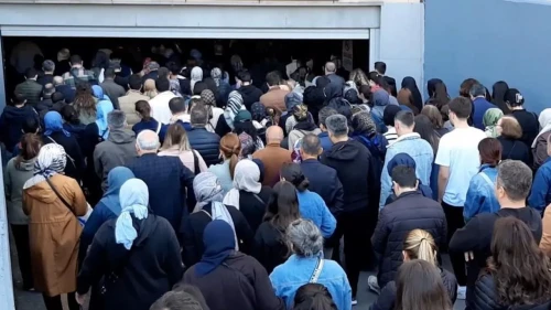 28’inci Geleneksel "Garaj Günleri" indirimi başladı: Avm'nin indirim gününde vatandaşlar mağazalara akın etti
