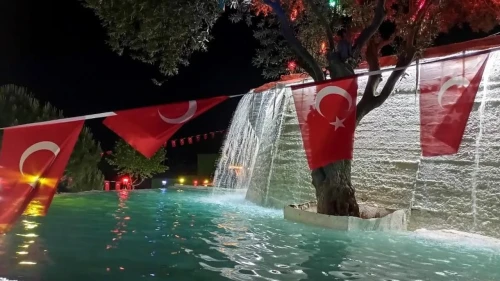 Soma maden faciasının 11. yılında açılan 'Soma'nın Gözyaşları Şelalesi' ile anma töreninde duygusal anlar yaşandı