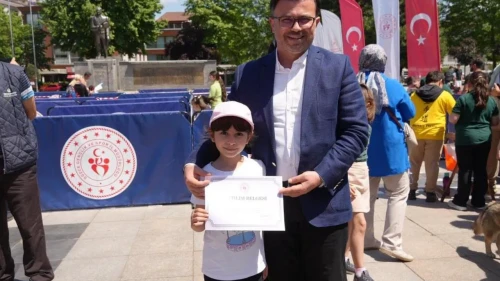 Düzce'de Aile Yılı etkinlikleri: Oryantiring ile aileler hem eğlendi hem gelişti