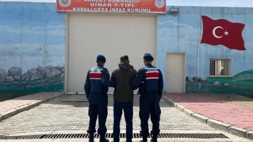 Afyonkarahisar'da hırsızlık zanlısı kıskıvrak yakalandı, adalet yerini buldu
