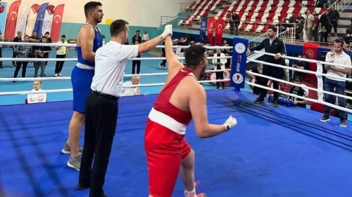 Erzurum, Türkiye Boks Şampiyonası'nda fırtına gibi esti: İki sporcumuz milli takıma seçildi!