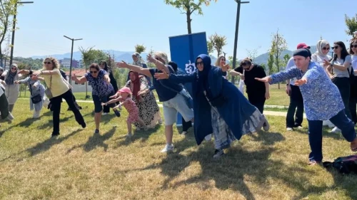 Kocaeli Başiskele kadınlar sağlıklı yaşam yürüyüşü yaptı