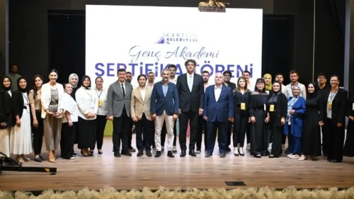 Kartepe Genç Akademi mezunları törenle uğurlandı