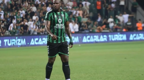 Kocaelispor dört futbolcu ile yollarını ayırdı