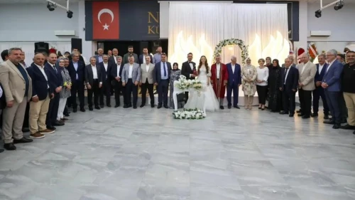AK Parti Kandıra İlçe Başkanı düğünle evlendi