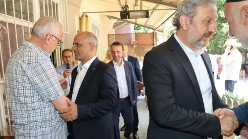 Körfez Belediye Başkanı esnaf ziyaretinde bulundu