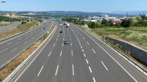 Bayram trafiği TEM ve Kocaeli yollarında akıyor