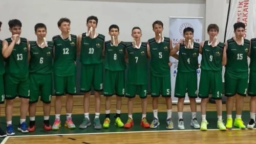 Kocaeli basketbol karması Türkiye finallerine yükseldi