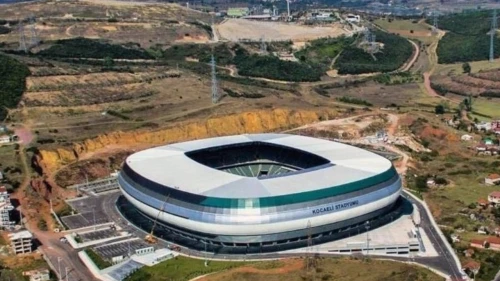Kocaeli Stadyumu çevresi led armatürlerle aydınlandı