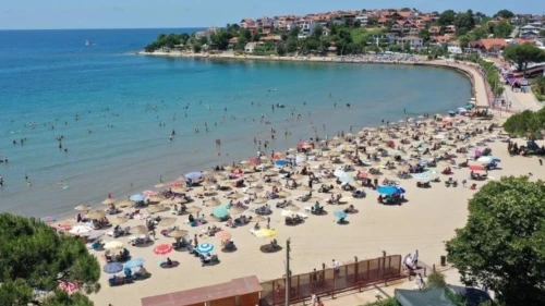 Kandıra plajlarında 3 gün deniz yasağı başladı