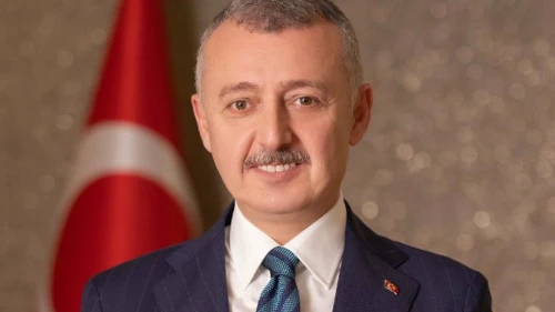 Büyükakın üniversiteye giren öğrencileri tebrik etti