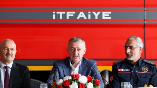 Büyükakın itfaiyecileri kahraman ilan etti
