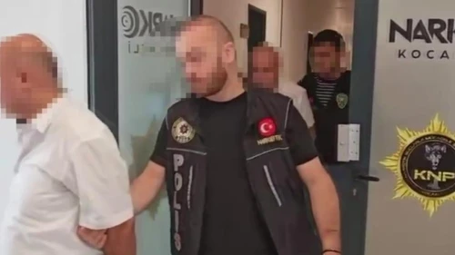 Pul biberde gizli eroin ele geçirildi